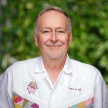 MUDr. Milan Mrázek, Ph.D., MBA